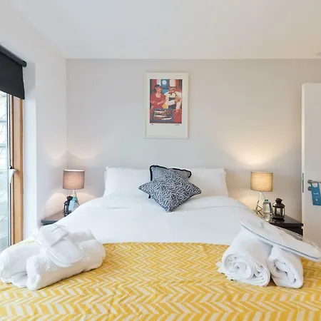 Sweet - Gallery Quay Apartment *